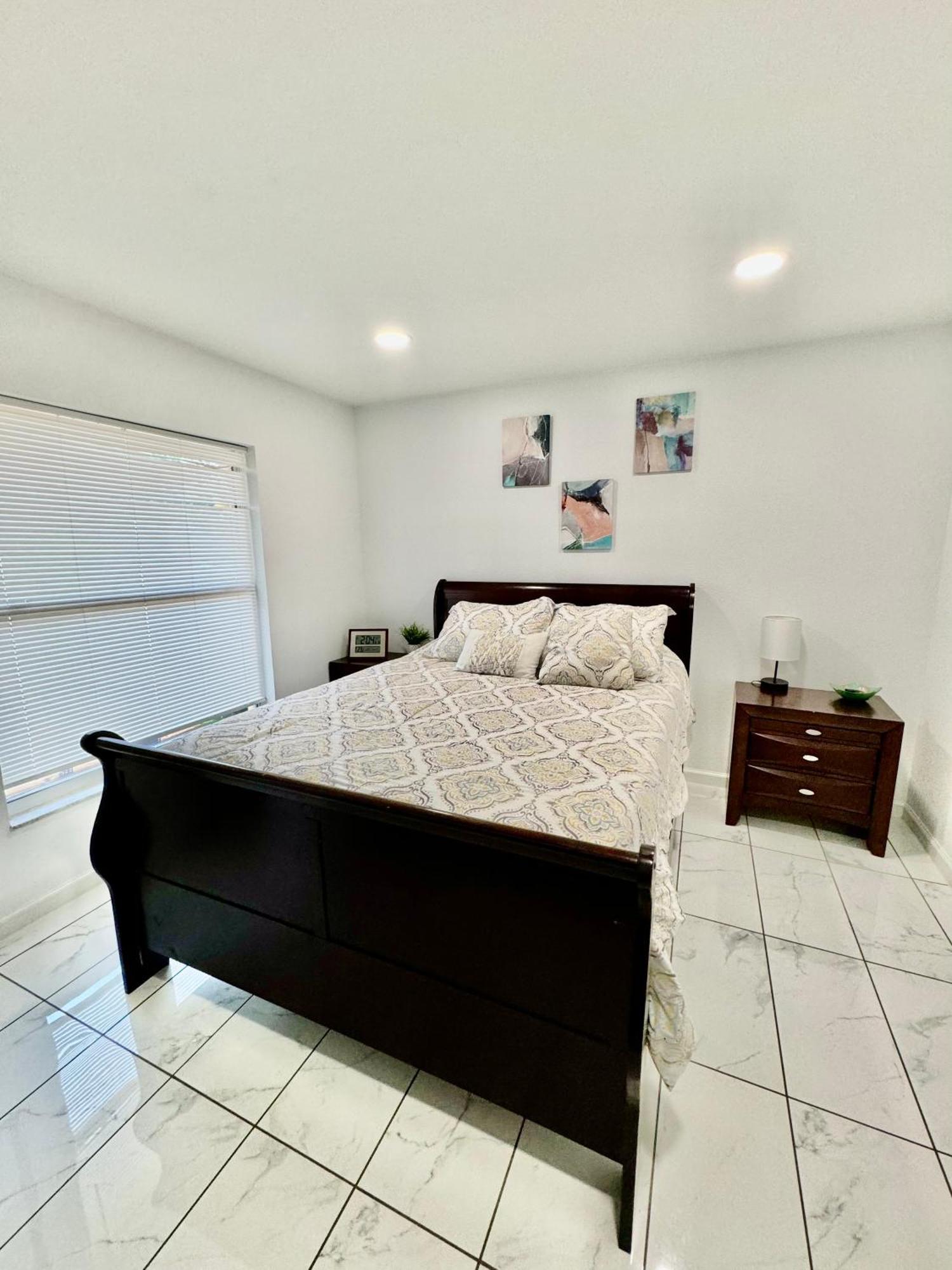 Cozy Family In With Private & Heated Pool Hébergement de vacances