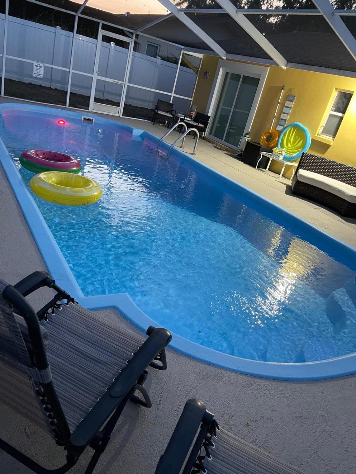 Cozy Family In With Private & Heated Pool, Pool Table And Kids Play Area