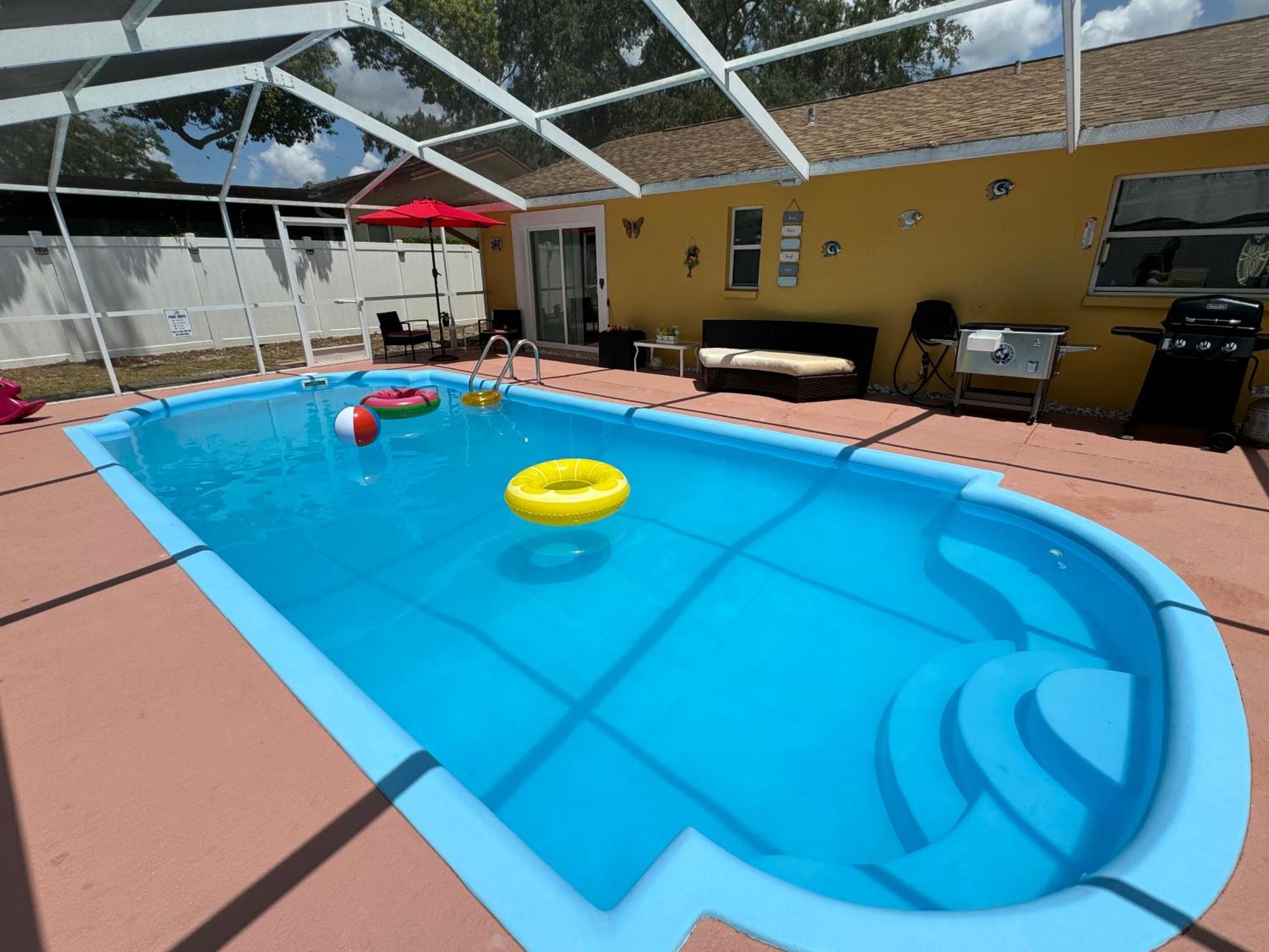 Holiday home Cozy Family In With Private & Heated Pool, Pool Table And Kids Play Area